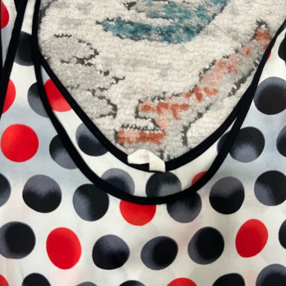 Polls Dot Tank - Picture 4 of 12